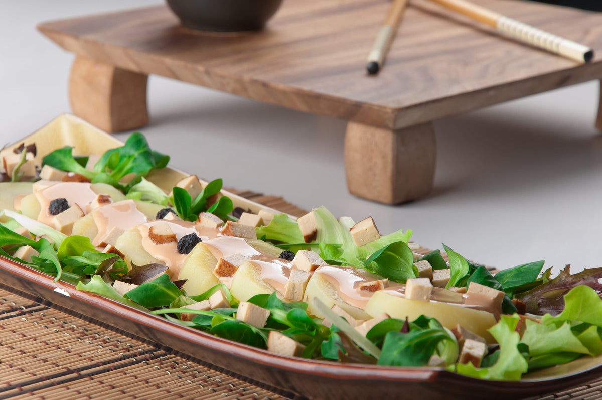 Salat med kartoffel og tofu