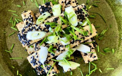 Tofu paneret i sesam
